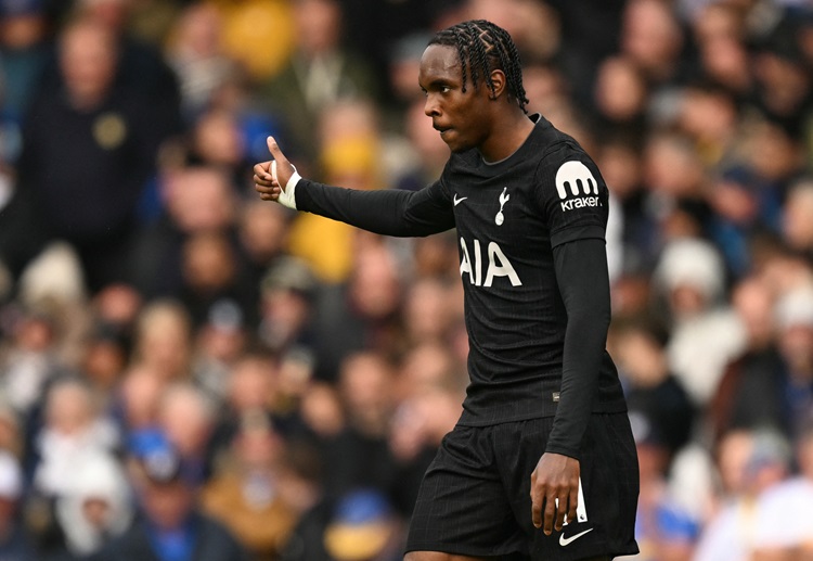 ရိုးမား ကတော့ ပရီးမီးယားလိဂ် ကလပ် တော့တင်ဟမ်ဟော့စပါးမှာ ခြေစွမ်း မတည်ငြိမ် ဖြစ်နေတဲ့ မက်သီ တဲလ်စ်ကို ခေါ်ယူဖို့ စိတ်ဝင်စားနေကြောင်း Gazzetta dello Sport က ဖော်ပြပါတယ်။