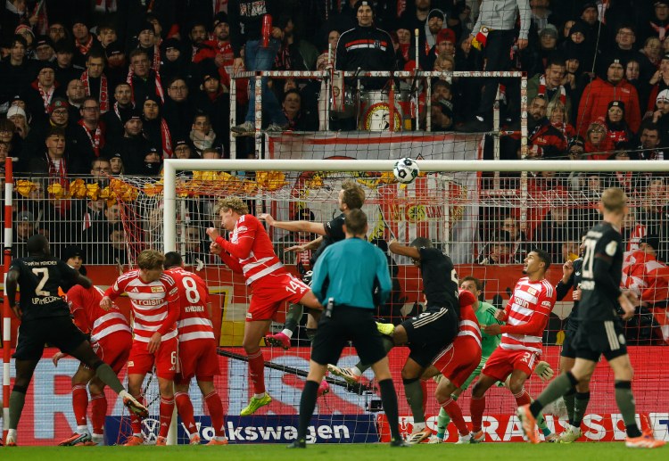 德国杯 奎尔费尔德为柏林联合连罚两中,使球队一度将比分迫近至2比3。