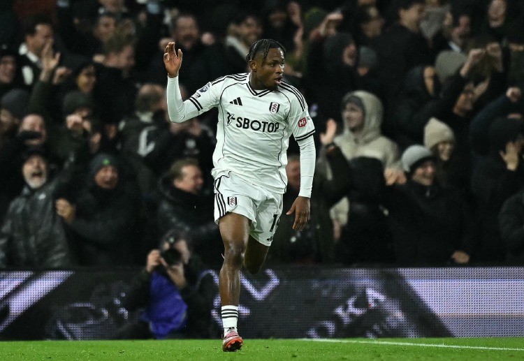 英超联赛 先发位子