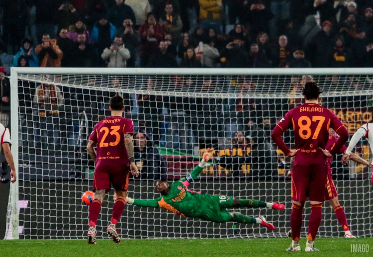 Serie A: AS Roma biết cách tận dụng những cơ hội ở những tình huống cố định