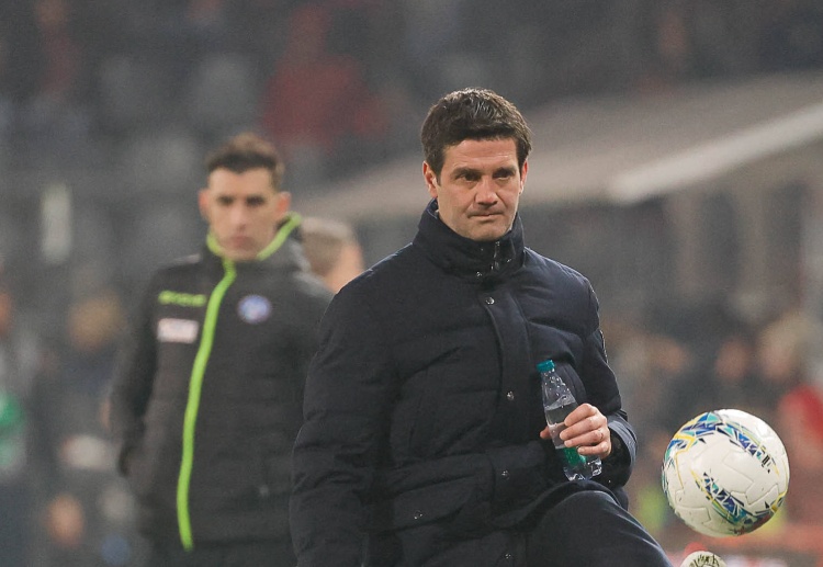 သူဟာ အင်တာမီလန်ရဲ့ စီးရီးအေ သမိုင်းတလျှောက် ဂိုးသွင်း အများဆုံး စာရင်းမှာ စုစုပေါင်း ၁၂၈ ဂိုးနဲ့ အဲလ်တိုဘယ်လီရဲ့ စံချိန်ကို အမီလိုက်နိုင်ခဲ့ပြီး စတုတ္ထမြောက် ဂိုးသွင်းအများဆုံး ကစားသမား ဖြစ်လာခဲ့ပါတယ်။