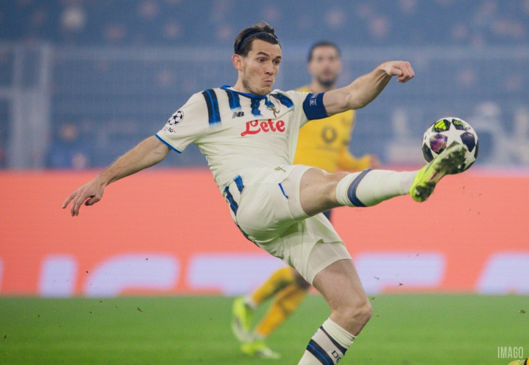 Marten de Roon jadi salah satu gelandang konsisten di Serie A musim ini